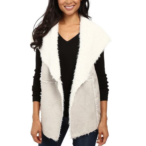 New Dylan by True Grit Women's Cozy Soft Shaggy Faux Suede Fur Vest - Picture 2 of 9